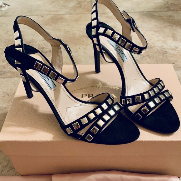 Prada heels - Picture 2 of 10